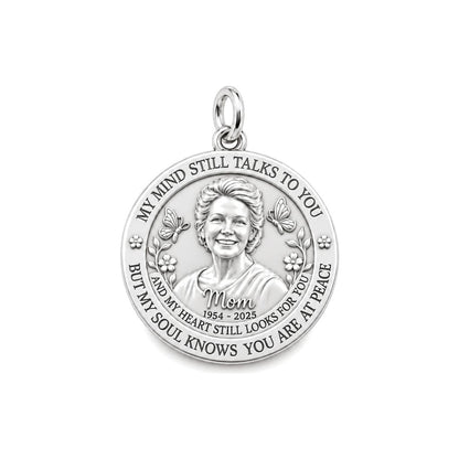 Soul Knows Peace Charm Bracelet – Personalized Memorial Gift – silver plated 3 cm charm, front view