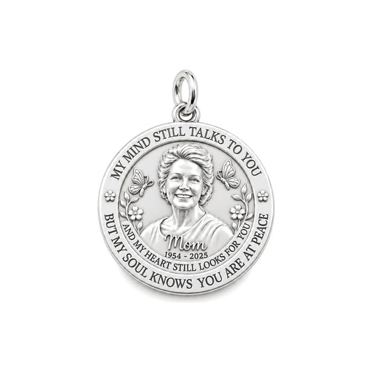 Soul Knows Peace Charm Bracelet – Personalized Memorial Gift – silver plated 3 cm charm, front view