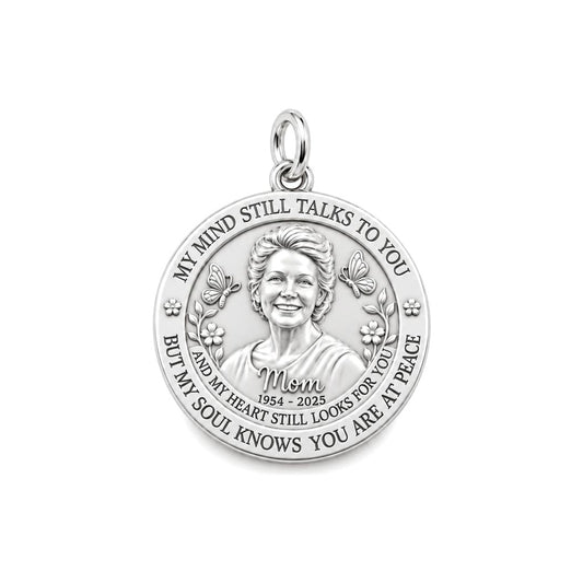 Soul Knows Peace Charm Bracelet – Personalized Memorial Gift – silver plated 2 cm charm, front view
