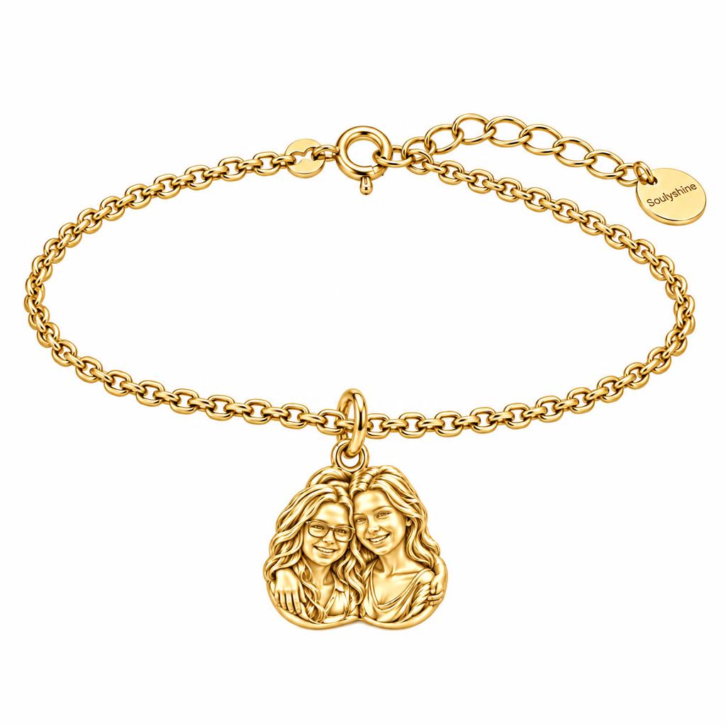 Soul Sisters Portrait Charm Bracelet Set – 18K gold, front view