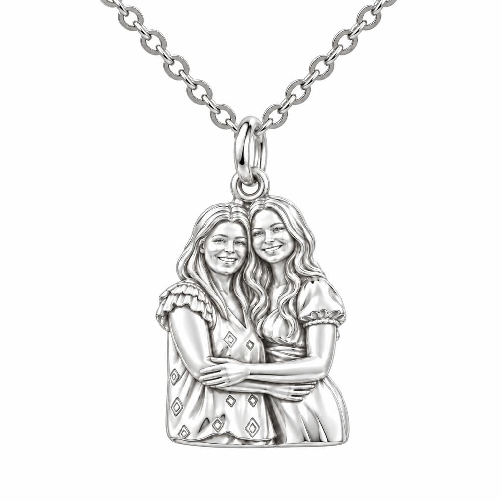 Soul Sisters Portrait Charm Necklace Set – silver, front view