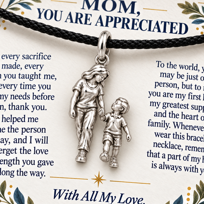 Guided Steps Heart Of Our Family Charm | macro | 5f8f4546628c3f939bf57c2d49a0f1c2510c881bcc3730364ca358bd8afbf455