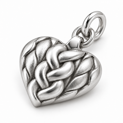 Cable Knit Heart Charm | macro | 709168f3a48ab62c2c9a63e82a70a4109ae420f87cd0c65084024d4025c70cdc