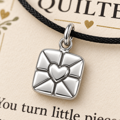 Quilter Patchwork Heart Charm Gift | macro | 39c6a6e7afe7b5324d655bc8fed70ee86b1e2e292103d07064b25a12cc289831