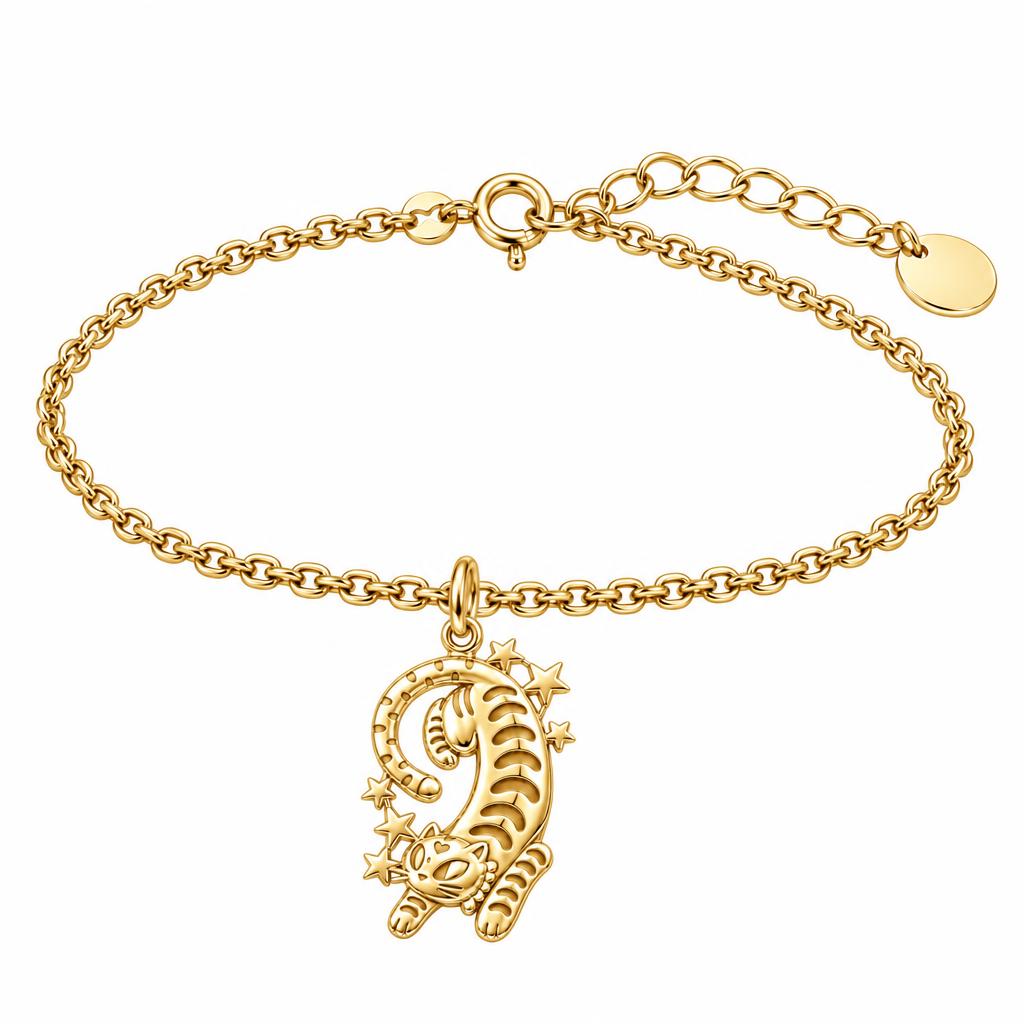 Starlight Stretchy Cat Charm Bracelet Set – 18K gold, front view