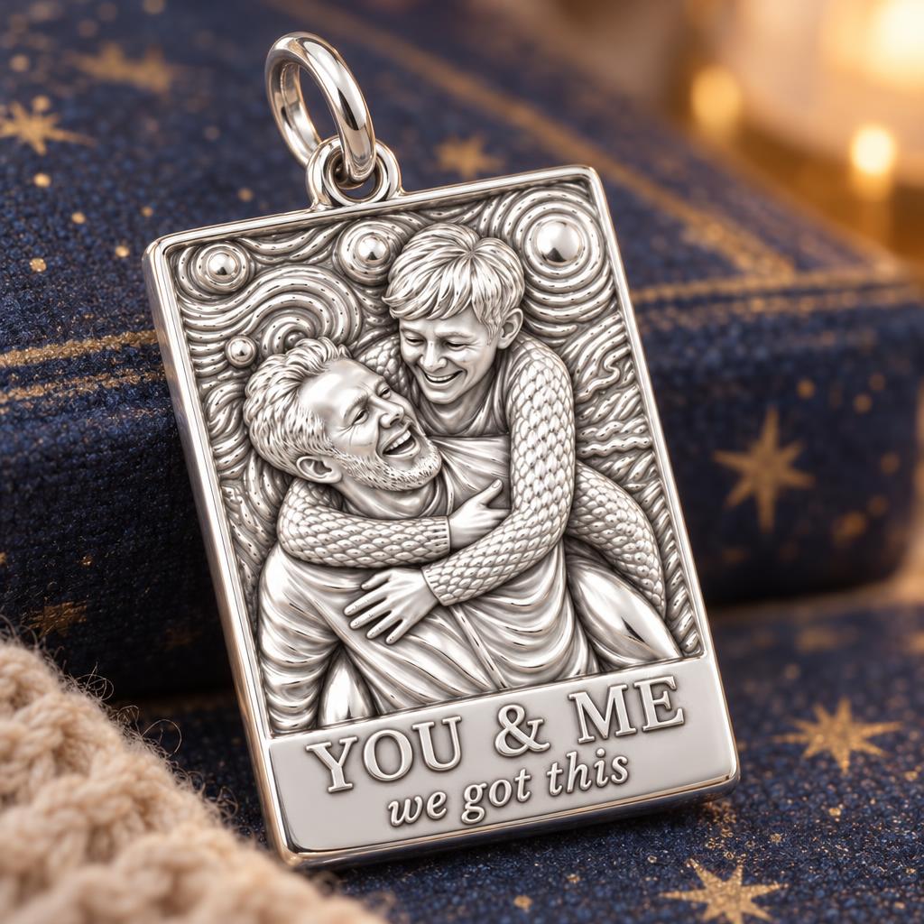 Starry Night Embrace Charm Bracelet – Personalized Couple Gift – macro detail of the charm