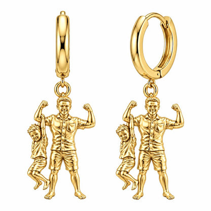Strong Like Dad Huggie Charm Earrings – 18K gold, front view