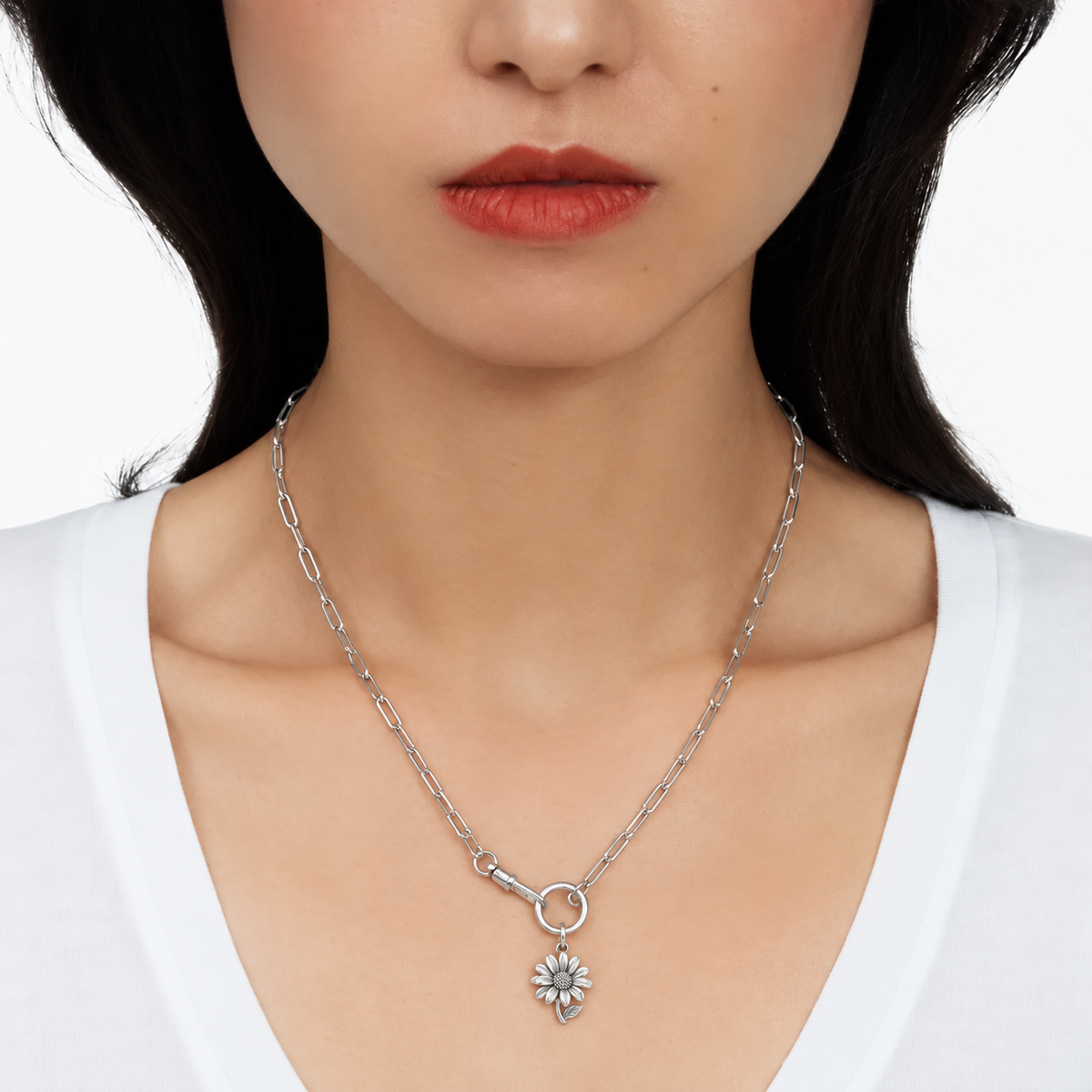 Sunlit Daisy Charm — Model | charm-topics-remaining-444-2026-09-14 | topic-171