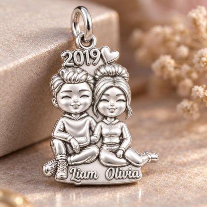 Sweet Couple Soulmates Charm Bracelet – Personalized Couple Gift – macro detail of the charm