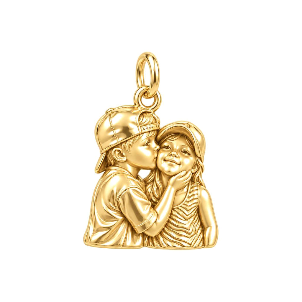 Sweet Sibling Kiss Charm Bracelet – Personalized Mom Gift – 18K gold charm, front view
