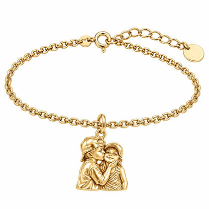 Sweet Sibling Kiss Charm Bracelet Set – 18K gold, front view