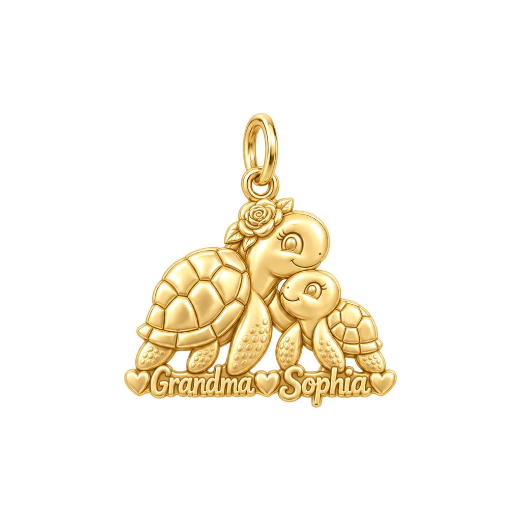Tender Sea Turtle Charm Bracelet – Personalized Grandma Gift – 18K gold plated 3 cm charm, front view