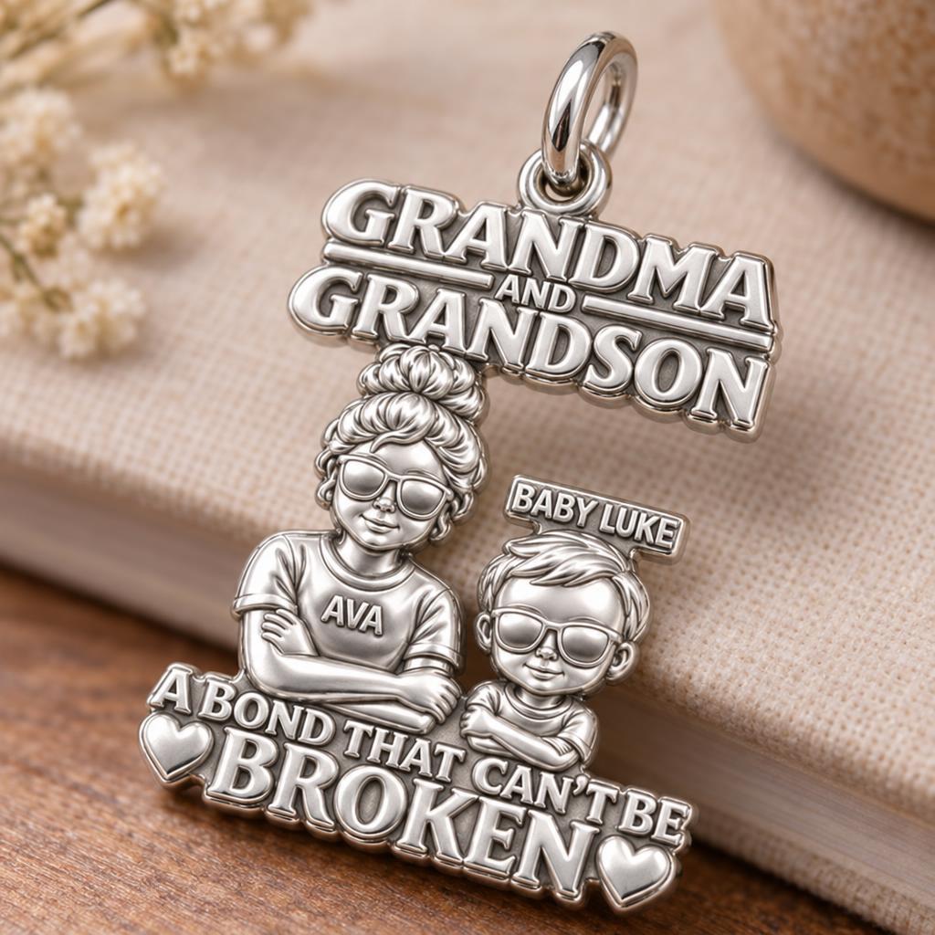Unbreakable Bond Charm Bracelet – Personalized Grandma Gift – macro detail of the charm