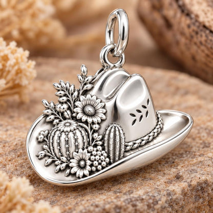 Wildflower Desert Hat Charm Bracelet – Personalized Mom Gift – macro detail of the charm
