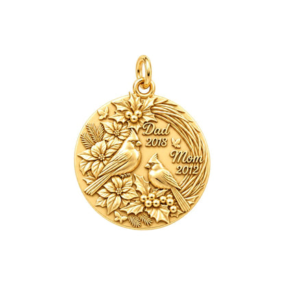 Winter Cardinal Pair Charm Bracelet – Personalized Mom Gift – 18K gold charm, front view