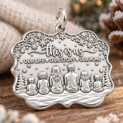 Winter Family Story Charm Bracelet – Personalized Mom Gift – macro detail of the charm
